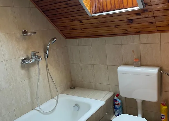 Case de vacanță Andante Pihenohaz Balatonalmádi