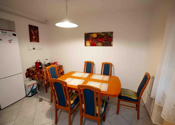 Case de vacanță Andante Pihenohaz Balatonalmádi